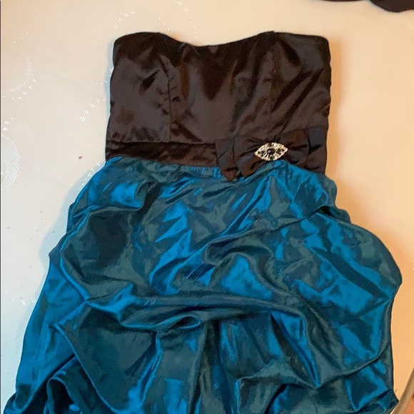 Homecoming dress - Picture 4 of 4